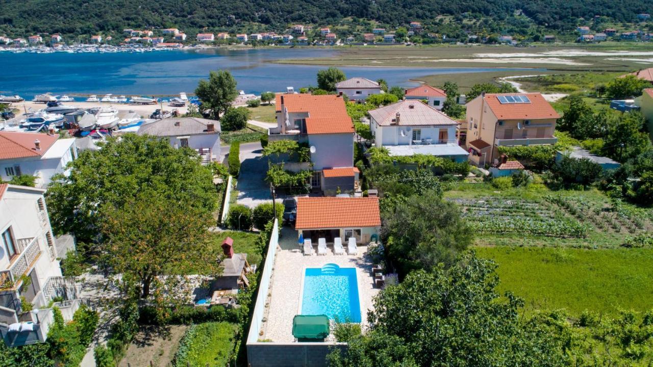 Family Friendly Apartments With A Swimming Pool Supetarska Draga - Donja, Rab - 2019 外观 照片