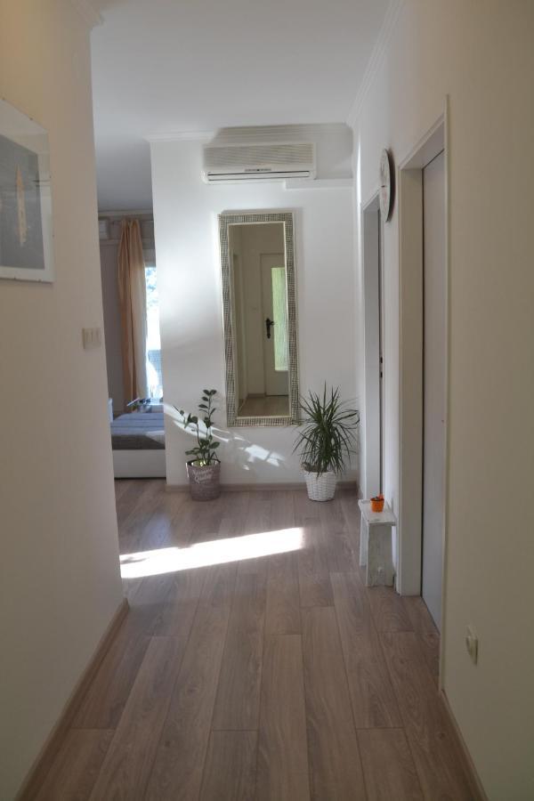 Family Friendly Apartments With A Swimming Pool Supetarska Draga - Donja, Rab - 2019 外观 照片