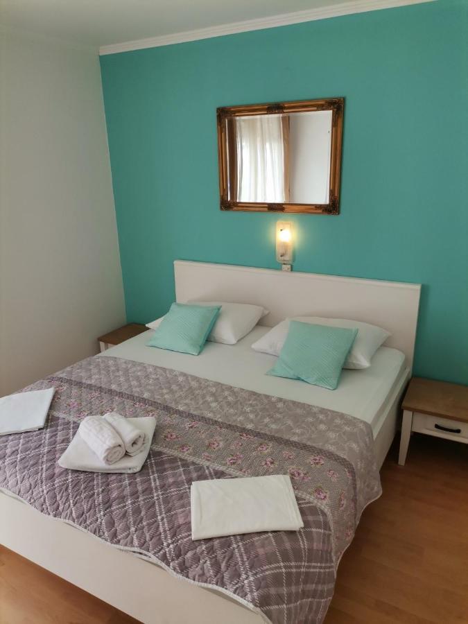 Family Friendly Apartments With A Swimming Pool Supetarska Draga - Donja, Rab - 2019 外观 照片
